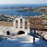 Ξενοδοχείο με διαμερίσματα Stagones Luxury