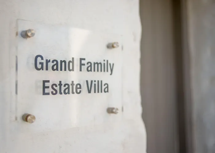 Lägenhetshotell Stagones Luxury Ambelas