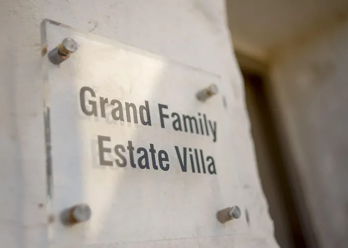 Stagones Luxury Ambelas