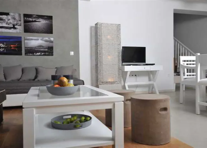 Stagones Luxury Aparthotel Ambelas